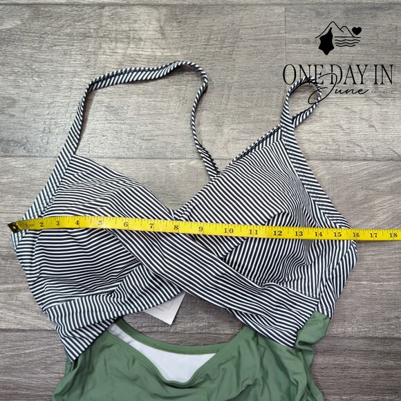Eomenie Cross Front Cut Out One Piece Swimsuit Size M - Picture 5 of 7